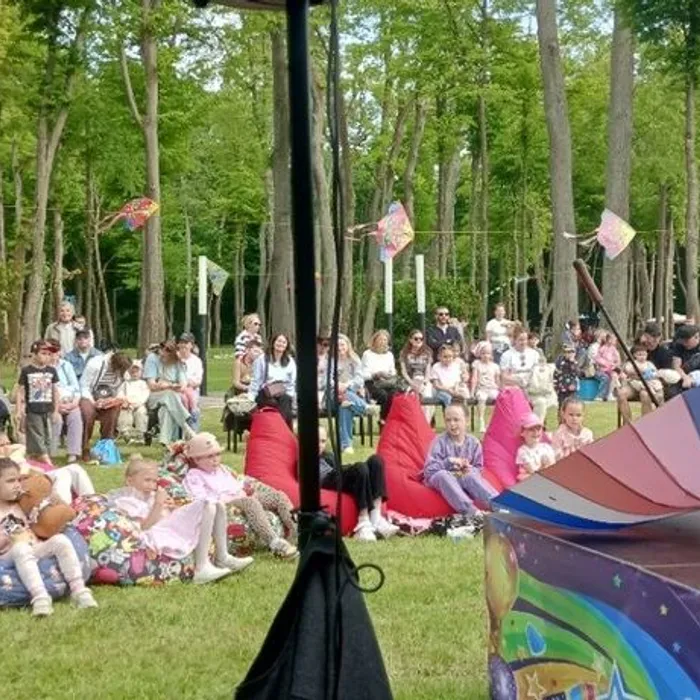 Спектакль "Приключения Пифа" в Парке света